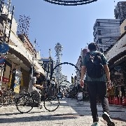 Passers-byOnYindingBr