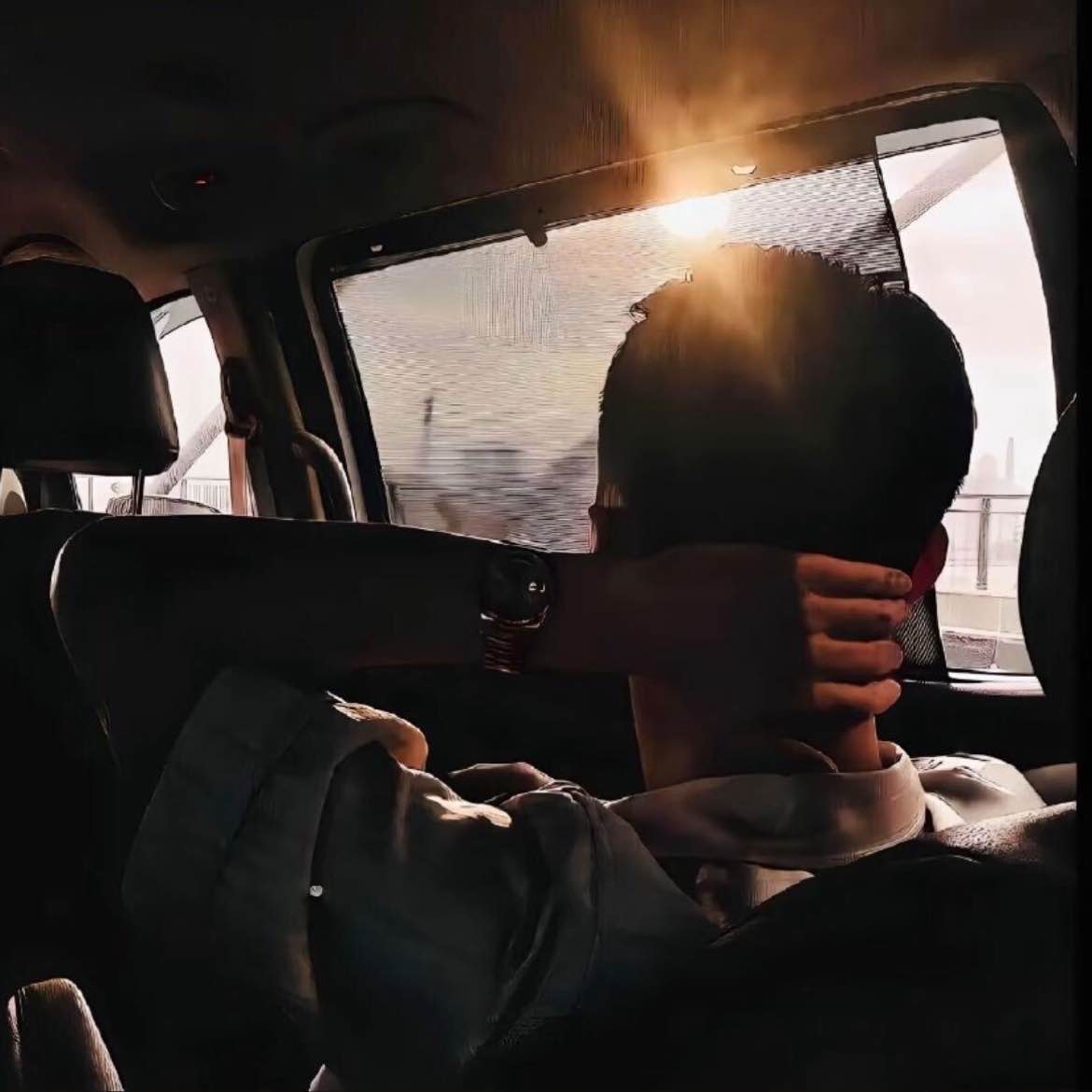 Don't be trapped by the obsession that "without capital, you can't succeed"! Following Teacher Yiming's path to a comeback has already proven: the core advantage of small scale is flexibility in trial and error and quick adjustment. Choose the right track, use the right methods, and even with a humble start, you can accelerate your earning in real-world practice. $BTC $ETH $SOL #加密市场观察 