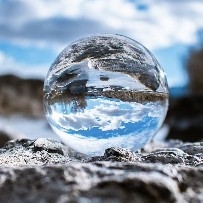 Traditional asset management giant Morgan Stanley has launched $SOL  and $ETH  ETP.  
Notably, this time the product is a trust, not the ETF that was applied for previously.  
The advantage is that it directly sidesteps potential disputes over the SEC’s possible classification of cryptocurrencies as securities, and $SOL  and ETH are listed at the same time, which is enough to show that SOL is seen in traditional finance as a blue-chip on par with ETH.  
In the next bull market, it is highly likely that SOL will break above $1,000.  
In a bear market, it’s always “this is impossible, that is impossible”; in a bull market, everything is possible—otherwise there wouldn’t be so many people chasing higher prices.