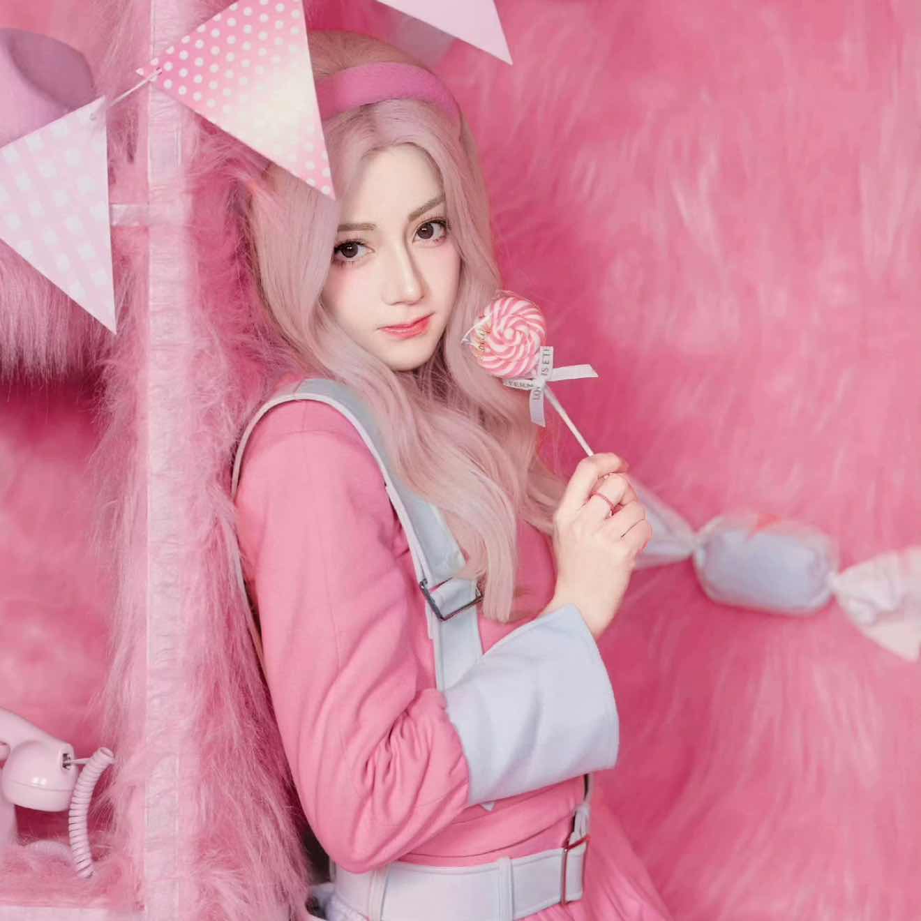 Warm water boiled golden toad