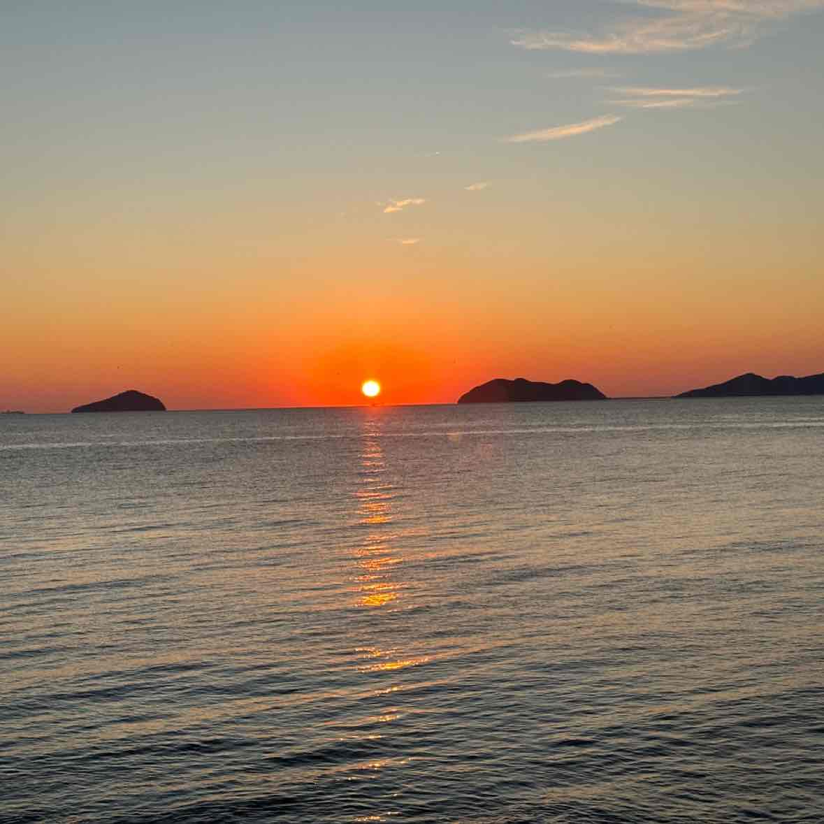 $SOL  Damn private coins, when Bitcoin goes up 2%, they go up 1%; when Bitcoin drops 2%, they drop 3%.