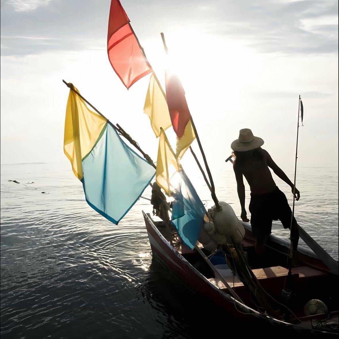 ETH evening market analysis, conservative traders can place a short position at 3255 with a stop at 3280. Aggressive shorts can short at 3192 with a stop at 3205.