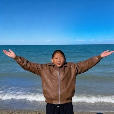 These days, if you want to latch onto a big spender, just look at those rushing to kiss ass, the ones eagerly donating money,  
they're all ATM slaves.  
#evm链捐款 # Solana chain agrees to donate #Chinese people donating offline in the US