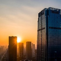 Position + trend + signals, no complicated analysis. The opportunity has arrived, the rhythm is clean, the goal is clear, no beating around the bush, just give the direction directly, and you can profit by following. #特朗普15%全球关税将生效 $BTC $ETH 