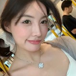 Is the story of public chains coming to an end? What is the next generation of public chains?
Mr. Ma believes that all public chain designs are centered around value.
Coins like Pi and Dogecoin are first-generation public chains, with the historical goal of generating value, where value refers to on-chain consensus or attention.
Second-generation Di chains include Ethereum, SOL, BNB, etc., with the goal of transferring value, competing on who is faster and more stable.
Third-generation public chains are not about who is faster, but about storing value. The assets of the first two generations are mainly based on consensus and attention, making them easy to symbolize. Assets in the real world have many rules and are more complex; they cannot be simply represented by an ERC20 token. Some previous DePIN projects have basically failed.
Here are a few representative projects:
One is an AI asset-focused L1: SAHARA. Currently, the market maker has run away; we will see if new market makers intervene later.
Another is RWA public chain invested by An'an: PLUME.
A third is the next-generation intellectual property public chain: IP.
In the next bull market, the public chain track will be more inclined toward storing value.