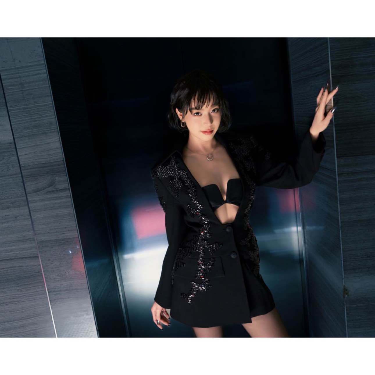 BTC moved from sharp drop → consolidation → recovery, now testing the key zone 70.8k – 71k (EMA200 + resistance).
🔎 Scenarios
Fail to break 71k → likely range or drop to 70k – 69.5k
Strong breakout above 71k → upside toward 72k – 73k
⚡️ Key Levels
Resistance: 71,000
Support: 70,000
👉 Bias: Neutral – waiting for breakout
📌 Strategy: Sell rejection or Buy breakout
💬 Follow for daily BTC setups 📈