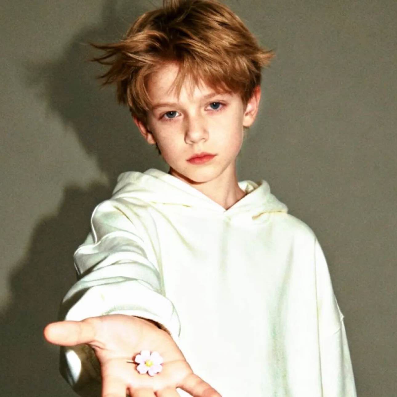 HavingALittleHandForWealth