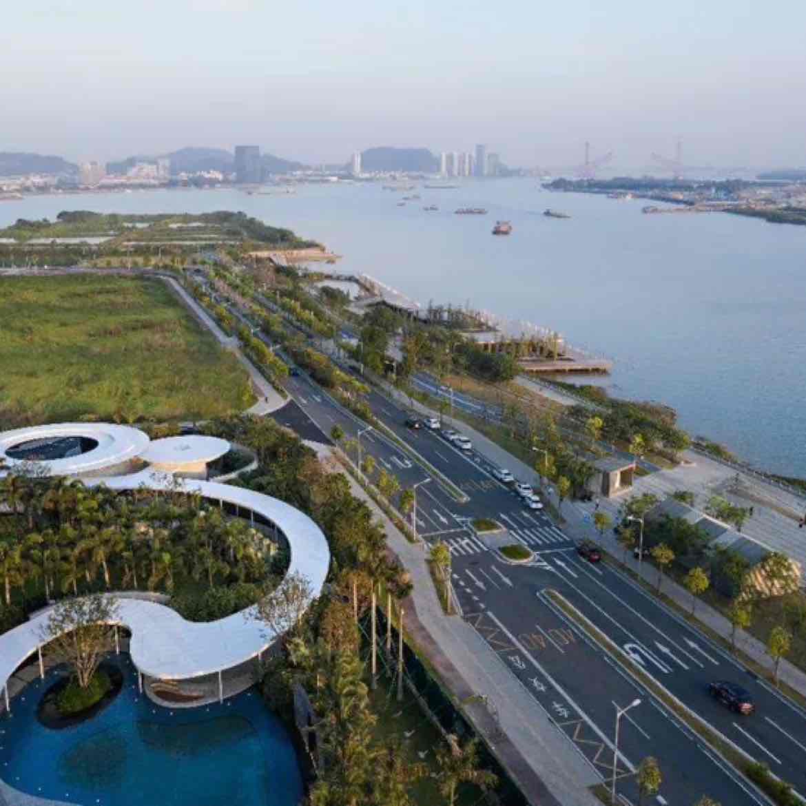 SEC Officially Classifies 16 Major Cryptocurrencies as Commodities
BTC, ETH, SOL, XRP, ADA, AVAX, DOGE, SHIB, LINK, DOT, LTC, BCH, HBAR, XLM, XTZ, APT