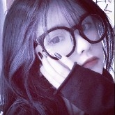 #我的2026第一条帖 “There’s no market activity on Saturday and Sunday, can we still trade?”
The answer is simple—no trend, focus on structure; no unilateral move, focus on rhythm!
Why is there “no market activity” on Saturday and Sunday? Summarized in one sentence:
Main players are not exerting effort, the market is only oscillating.
No major macroeconomic data
ETF / US stock market holidays affect sentiment
Trading volume has significantly decreased
Both bulls and bears at high levels are reluctant to take a stance
👉 So the only strategy is: don’t bet on the direction, just trade within the range.
What’s next for BTC & ETH? (Combine with news)
1️⃣ Macro & news outlook
The market is still waiting
The Fed’s rate cut expectations are becoming clearer, ETF capital inflows are slowing but not outflows, there’s no extreme negative news, and no explosive positive catalysts
👉 Conclusion: short-term, it won’t crash, but it’s also hard to move in a single direction.⸻
2️⃣ Technical structure expectations for BTC:
In the short term, it remains high-level wide-range oscillation
The real direction depends on whether it can effectively hold above 98,500; if it falls below 94,000, the downside space will open
ETH: strength or weakness hinges on 3400
Until volume increases and it stabilizes, rebounds are mostly baiting longs
To truly strengthen, BTC needs to show its stance first