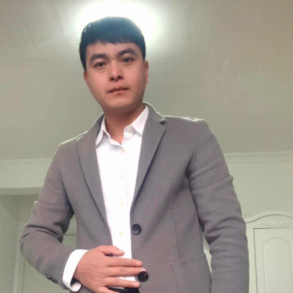 Today's Strategy:
April 29, 12:43 AM
ETH Short-term: Total position (4%)
Order ① "Regular Order"
Direction: Long ( around ±3 )
Price: Around 2260, 2%
Add position: Around 2235, 2%
Stop loss: 2225
Take profit: 2275-2295-2320
ETH Short-term: Total position (4%)
Order ② "Regular Order"
Direction: 🈳( around ±3 )
Price: Around 2295, 2%
Add position: Around 2320, 2%
Stop loss: 2330
Take profit: 2280-2260-2235
Personal advice, for reference only!