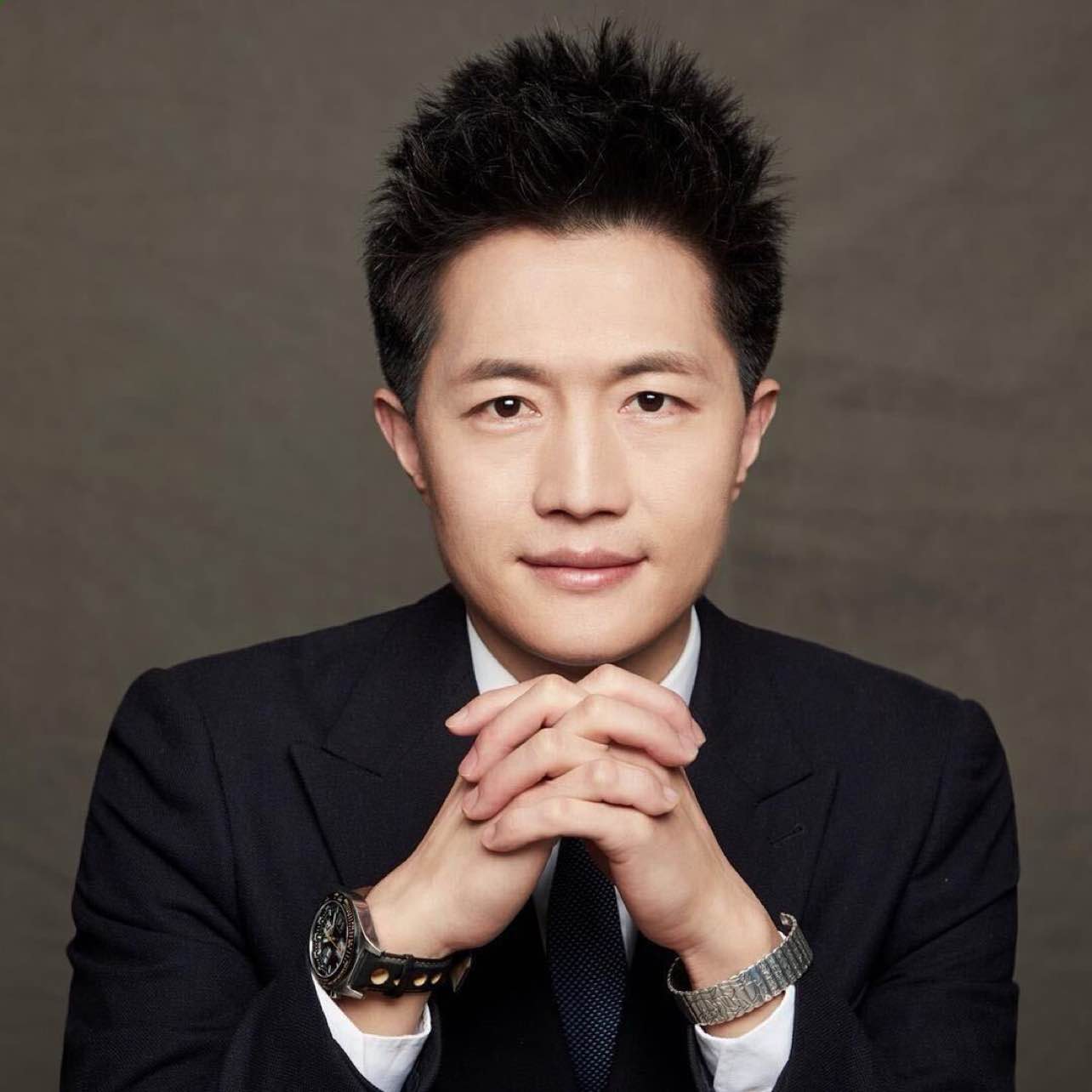 #ETH走势分析 #2025Gate年度账单 
Analysis and judgment of institutional price structure on December 29:
1. Taking BTC/USDT perpetual as an example, continuing the previous view, above 88188, continue to oscillate and rebound, with a bearish pressure level at 90053. In terms of operation strategy, follow the "Institutional Strong Turning Point Model" (this model is explained in detail in the "K-line Digital Code" live broadcast video). Focus on high short positions and supplement with low long positions. Only when breaking above 90053 can we continue to look higher; below 90053, spot and high-position contracts long positions should be cautious of sudden bearish force causing systemic risk.
2. Taking ETH/USDT perpetual as an example, continuing the previous view, above 2960, oscillate upward and attack 3030. Once above 3030, continue to look higher. In terms of operation strategy, follow the hourly cycle "Institutional Strong Turning Point Model"(. This model is explained in detail in the "K-line Digital Code" live broadcast). Focus on high short positions and supplement with low long positions; below 2960, continue to fall back. Long positions should be closed promptly to take profits, and high-position longs need to be handled and risk-managed in time to prevent large losses caused by sudden bearish force.
For more wealth secrets and high-value strategies, please join the "K-line Digital Code" learning camp or premium membership.
In the future, China will be a world of people with正知,正念,正能量 (correct knowledge, correct mind, positive energy). The greatest crisis is not a financial crisis, but a crisis of morality and faith; the more blessings one has, the greater their energy; associate with wise people, walk with善良者 (kind-hearted people), cherish the common people, and love without borders.
Disclaimer: The information and opinions in the above report are for reference only and are not intended as or considered as actual investment targets or trading advice. Investors should judge whether to use the content of the report based on their personal investment goals, financial situation, and needs, make independent investment decisions, and bear the corresponding risks themselves.