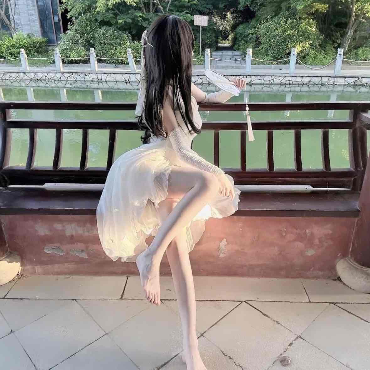 Brothers! $TA  My little sister just took a quick look at the market cap and was stunned 📊. Now, $TA  what is the circulating market cap? Only a few million! This size is just a tiny grasshopper in the eyes of the big whales; they can easily pull it away 🧐. Little sister tells you, back when $ETH  first came out, the circulating market cap was less than ten million. What happened after that, brothers, you all saw it, right? 💪. $TA  Now at this price and market cap, it’s before the whales even took notice — once big funds come in, this market cap won’t even be enough to fill a gap 📈. Brothers, keep an eye on 30 million; if there’s a volume surge with a big bullish candle, that’s the start of a market cap revaluation!