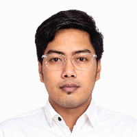 Bitcoin and Ethereum: When the Market Returns to Three Trillion
 we are currently witnessing a rare moment. Global crypto market capitalization has once again surpassed $3.03 trillion** for the first time since January 2026, adding around **$740 billion over the past four weeks . This is not merely a number. It is a statement that confidence is returning, slowly but surely.
📊 Numbers That Speak
Let us observe calmly:
Asset Current Price 7-Day Gain 30-Day Gain
Bitcoin (BTC) ~$86,455 +14.04% +11.67%
Ethereum (ETH) ~$2,767 +14.45% +12.38%
Bitcoin briefly touched $87,000** at the beginning of the week, its highest level since January 2026 . Ethereum also moved up to around **$2,770, approaching the important resistance at $2,800 .
🔥 Three Forces Driving the Market
First, ETF inflows have picked up strongly again. On September 21, U.S. spot Bitcoin ETFs recorded nearly $1 billion** in net inflows—the largest in a single day since October 2025 . Ethereum ETFs also received **$270 million on the same day, with BlackRock's ETHA leading . This shows that institutional investors are stepping back in.
Second, uncertainty has been absorbed. The market has digested two major events: the failure of the CLARITY Act procedural vote (50-49) and the Fed's 25-basis-point interest-rate hike . When bad news is already out and prices rise instead, that is a sign that the market has found a new footing.
Third, liquidity is flowing back in. The U.S. Treasury has expanded its long-term bond buyback program, pushing down yields and driving capital into risk assets . Falling oil prices and stronger tech stocks have also improved overall risk sentiment .
⚔️ Levels That Matter
Bitcoin:
· Resistance: $87,910—the 2026 annual opening price. Breaking this level would clear the way toward **$93,060** .
· Support: $85,000 is the key zone. If it breaks, the liquidity clusters at **$83,500** and $80,500 become the next targets .
Ethereum:
· Resistance: $2,800** is a level that has repeatedly served as support and resistance since 2024. A breakout above it would clear the way toward **$3,050 .
· Support: $2,560–$2,565 is the first warning zone. If it breaks, the rally structure could be damaged .
🕯️ A Reflection
Boss, this moment reminds us of Mbah Joyo's teaching: "The storm will not last forever. But what we will remember is how we faced it."
The market is at a point where all the bad news is already out, yet prices are moving higher. This can be read as a sign of strength, or as calm before the next test. What is clear is that $85,000** for Bitcoin and **$2,800 for Ethereum will determine the direction over the next few days.
From silence, it learns. From calm, it endures. 🕊️
#BTC #ETH #BTCRetakes81K #GateIdleEarnAddsUSD1UpTo8.16APR #fulan 